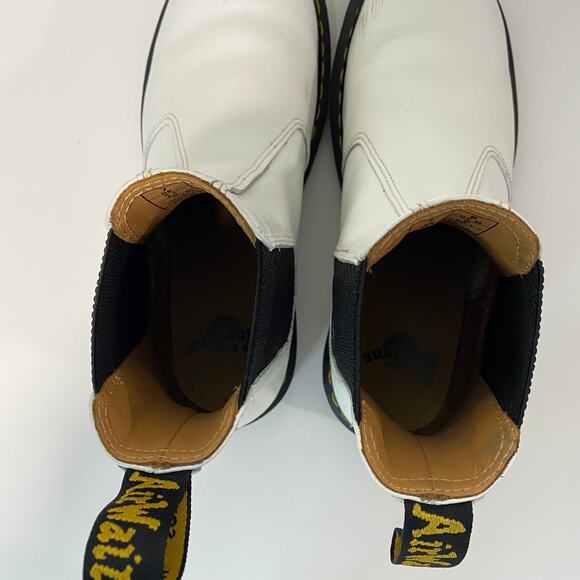 Dr. Martens Women's 2976 Chelsea Boots White Smooth Leather Ankle Size 9 - Picture 6 of 10